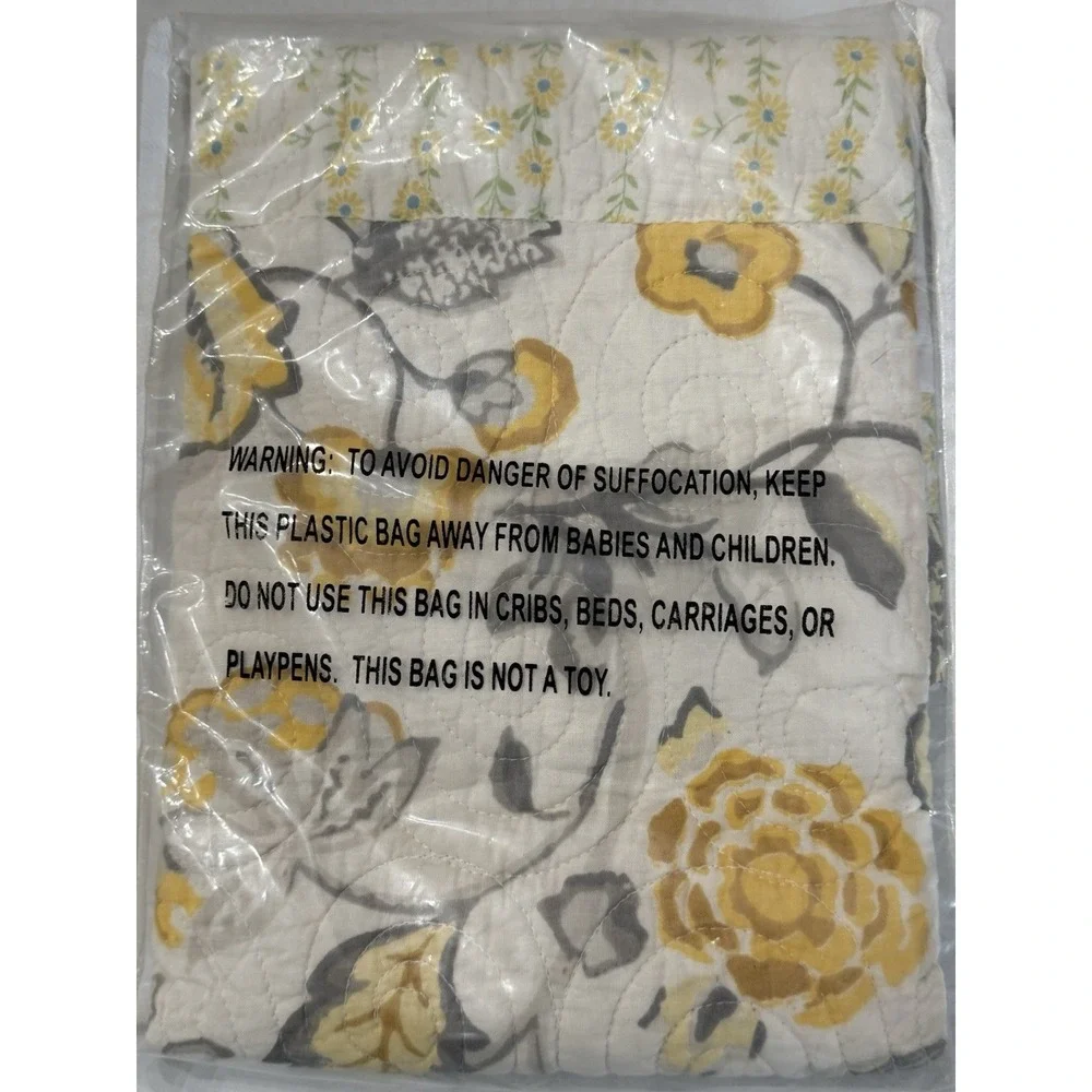 Cracker Barrel NIP Set Of 2 Alice Quilted Pillow Shams Gray Yellow‎ Patchwork